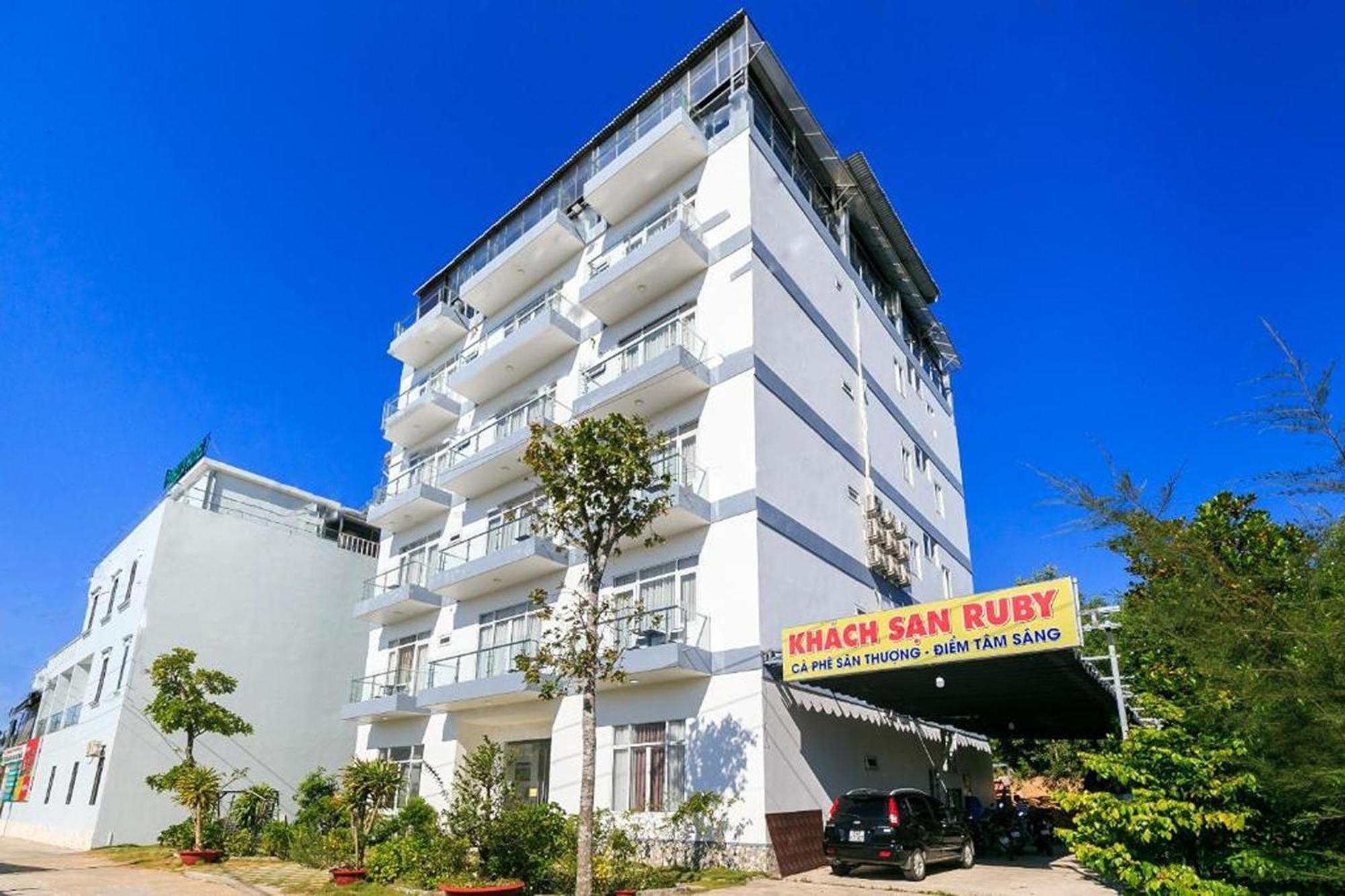 Ruby Hotel דואונג דונג מראה חיצוני תמונה