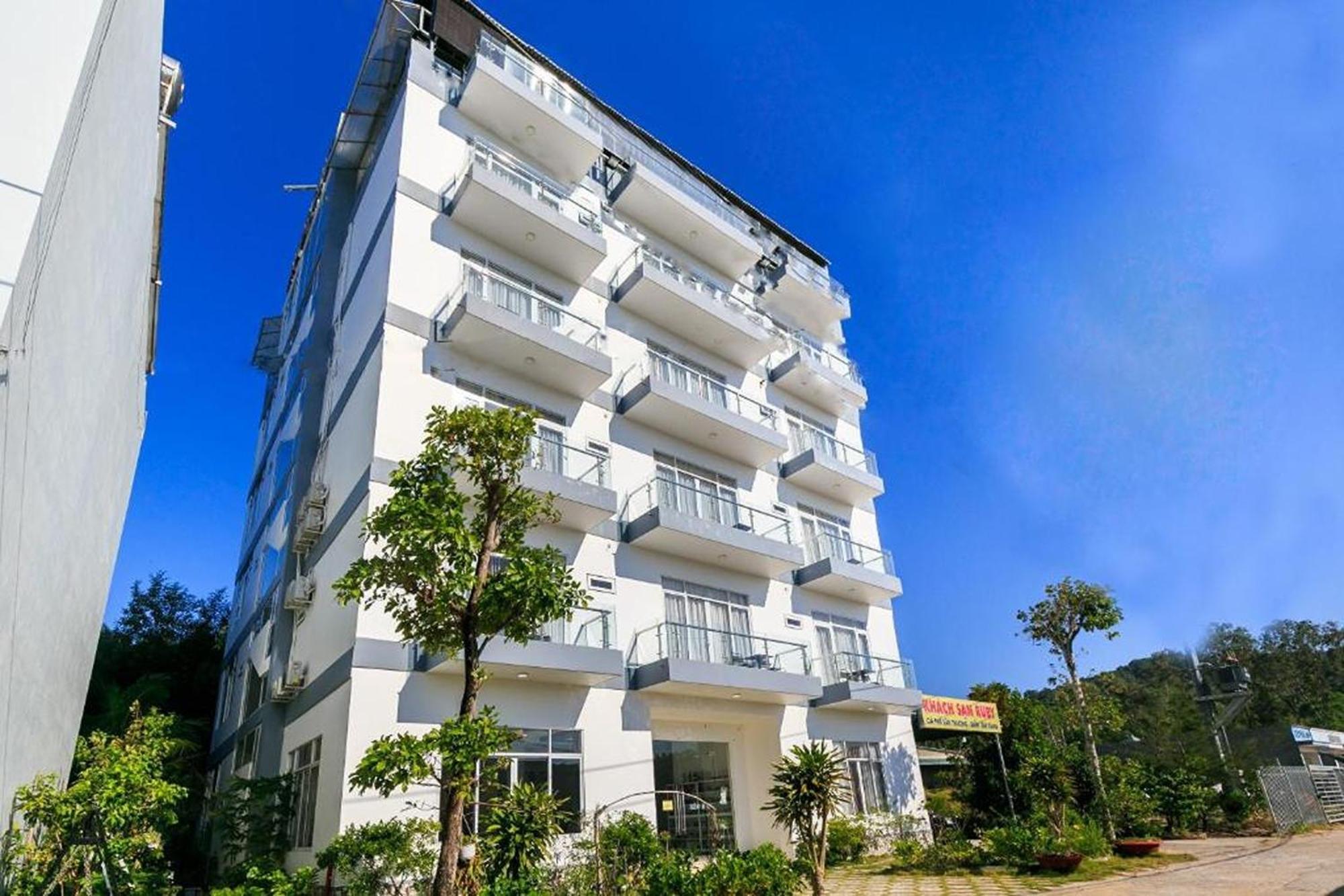 Ruby Hotel דואונג דונג מראה חיצוני תמונה