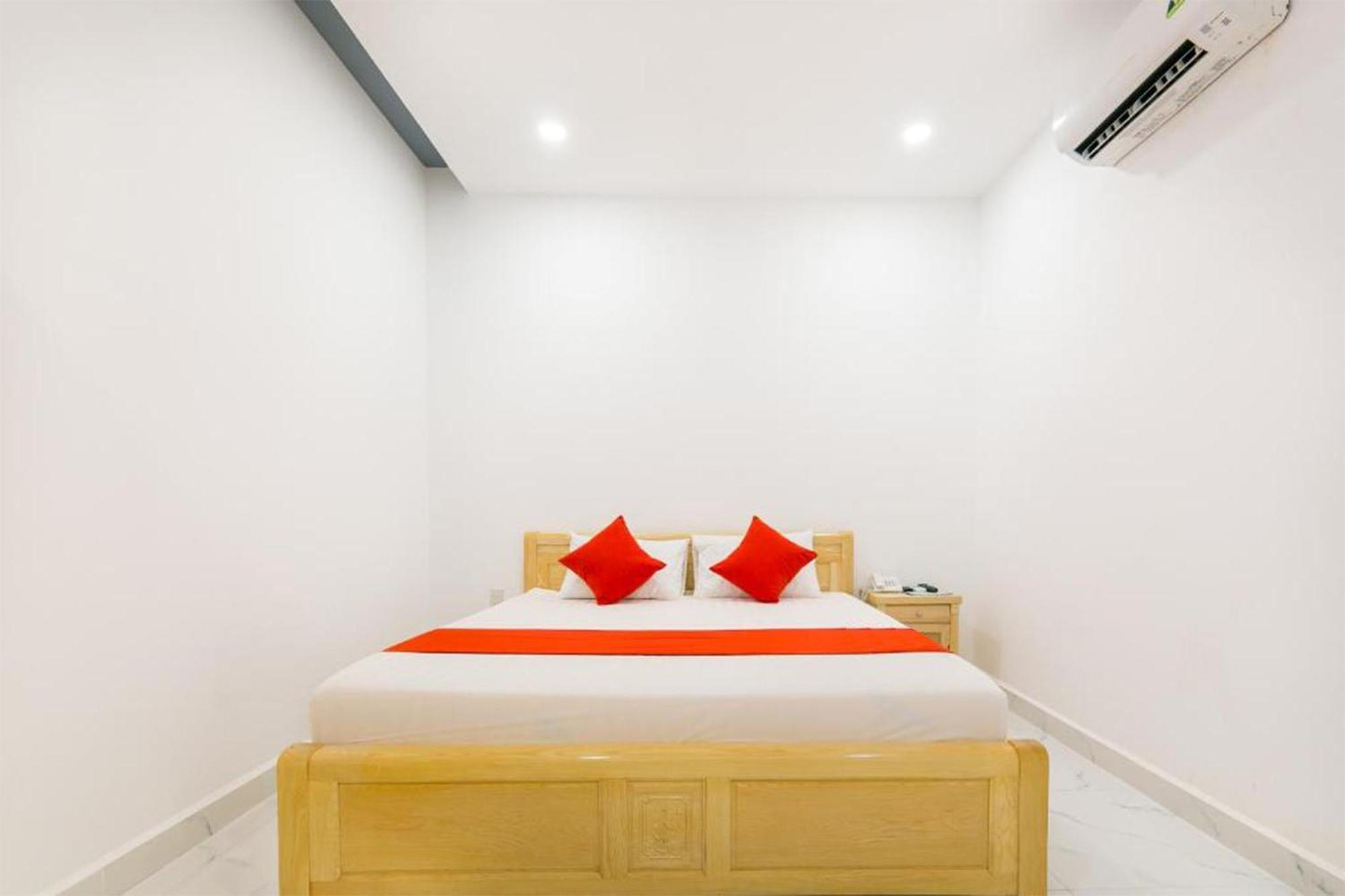 Ruby Hotel דואונג דונג מראה חיצוני תמונה