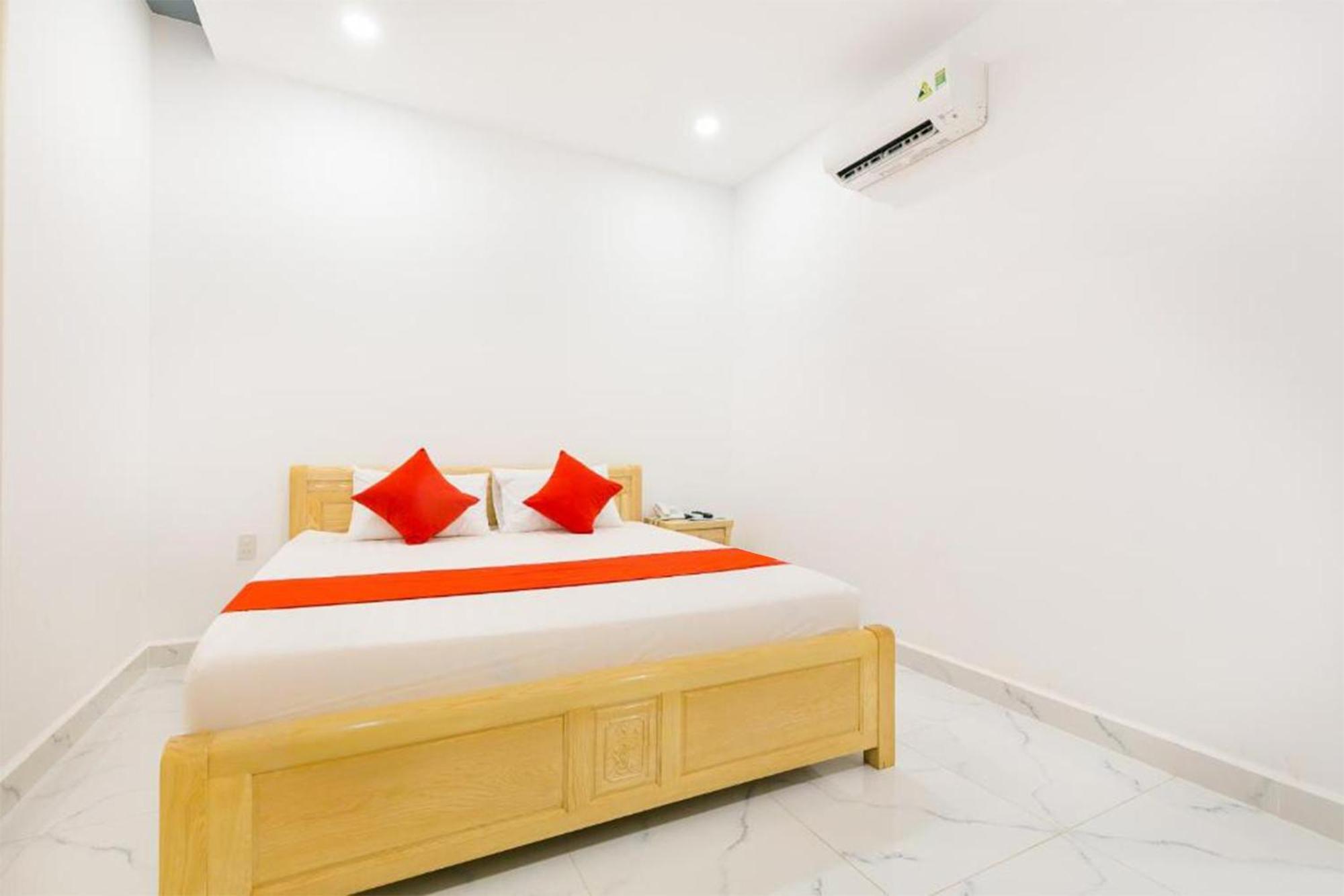 Ruby Hotel דואונג דונג מראה חיצוני תמונה