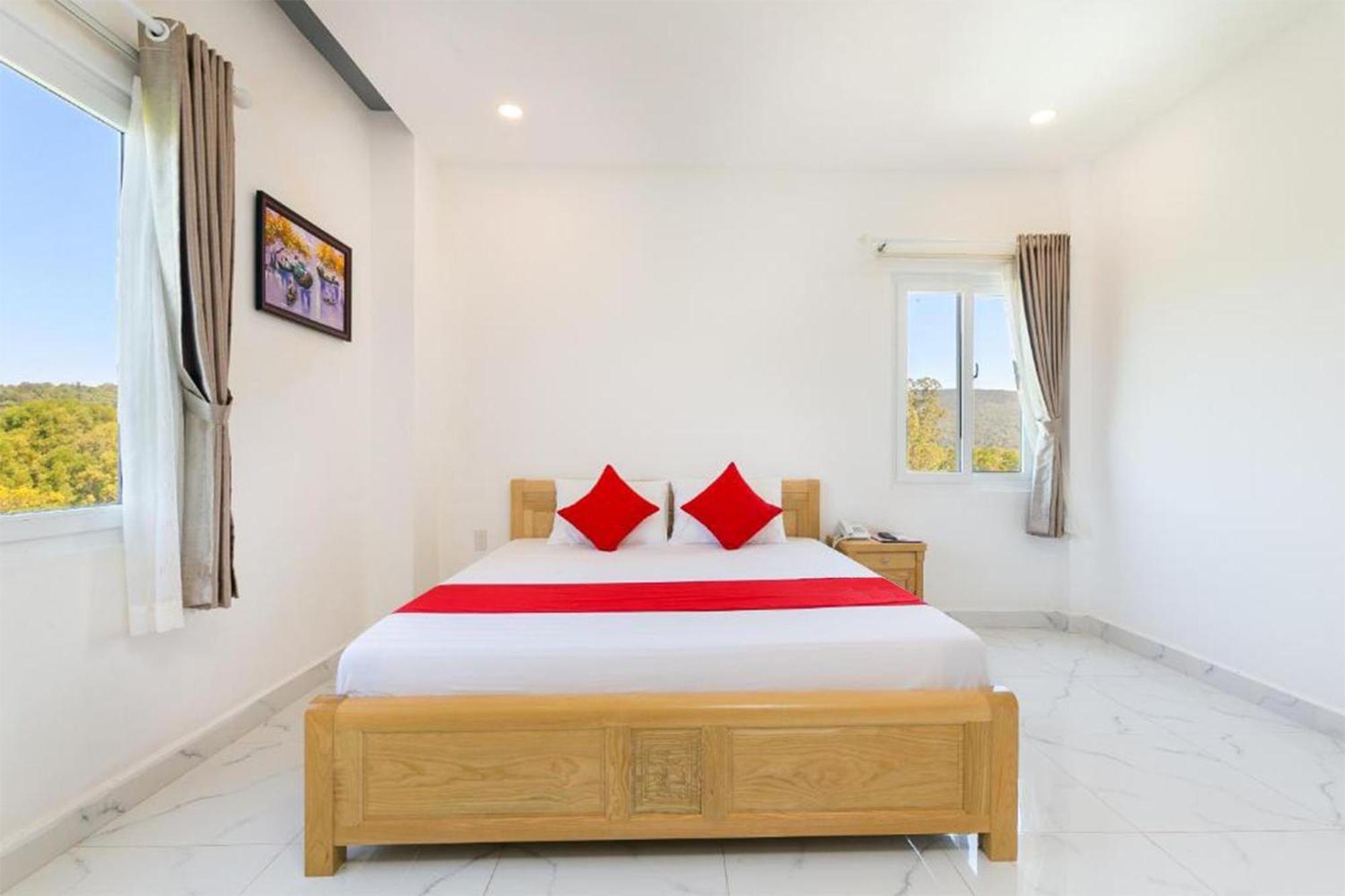 Ruby Hotel דואונג דונג מראה חיצוני תמונה