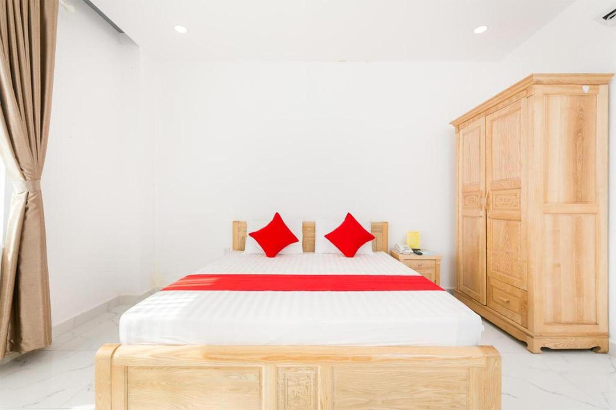 Ruby Hotel דואונג דונג מראה חיצוני תמונה