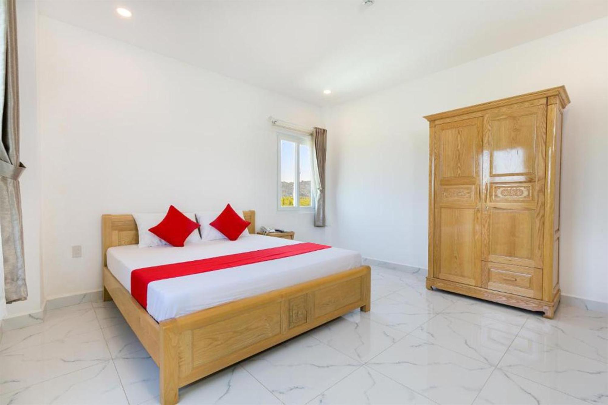 Ruby Hotel דואונג דונג מראה חיצוני תמונה